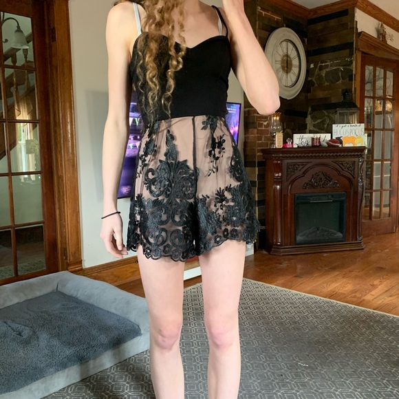 Romper - Picture 5 of 8